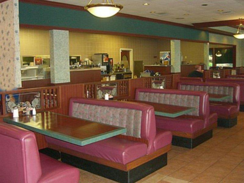 Quality Inn Airport Woodson Terrace Kültér fotó